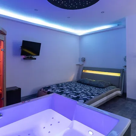 Han/Misafirhane Lx202 Love Room & Spa Privatif - Jacuzzi & Sauna