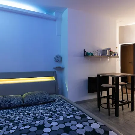 אורחן Lx202 Love Room & Spa Privatif - Jacuzzi & Sauna דיז'ון