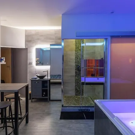 Lx202 Love Room & Spa Privatif - Jacuzzi & Sauna אורחן *