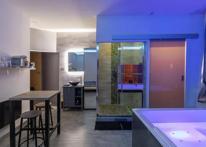 Lx202 Love Room & Spa Privatif - Jacuzzi & Sauna Inn *